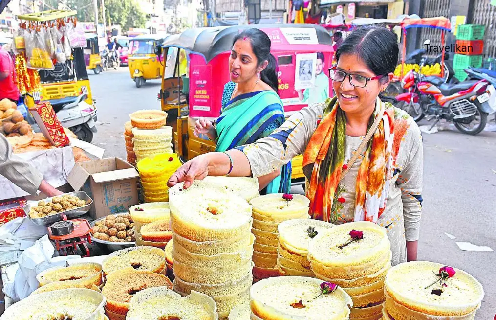 Koti Market Hyderabad: A Shopping Guide to Sultan Bazar